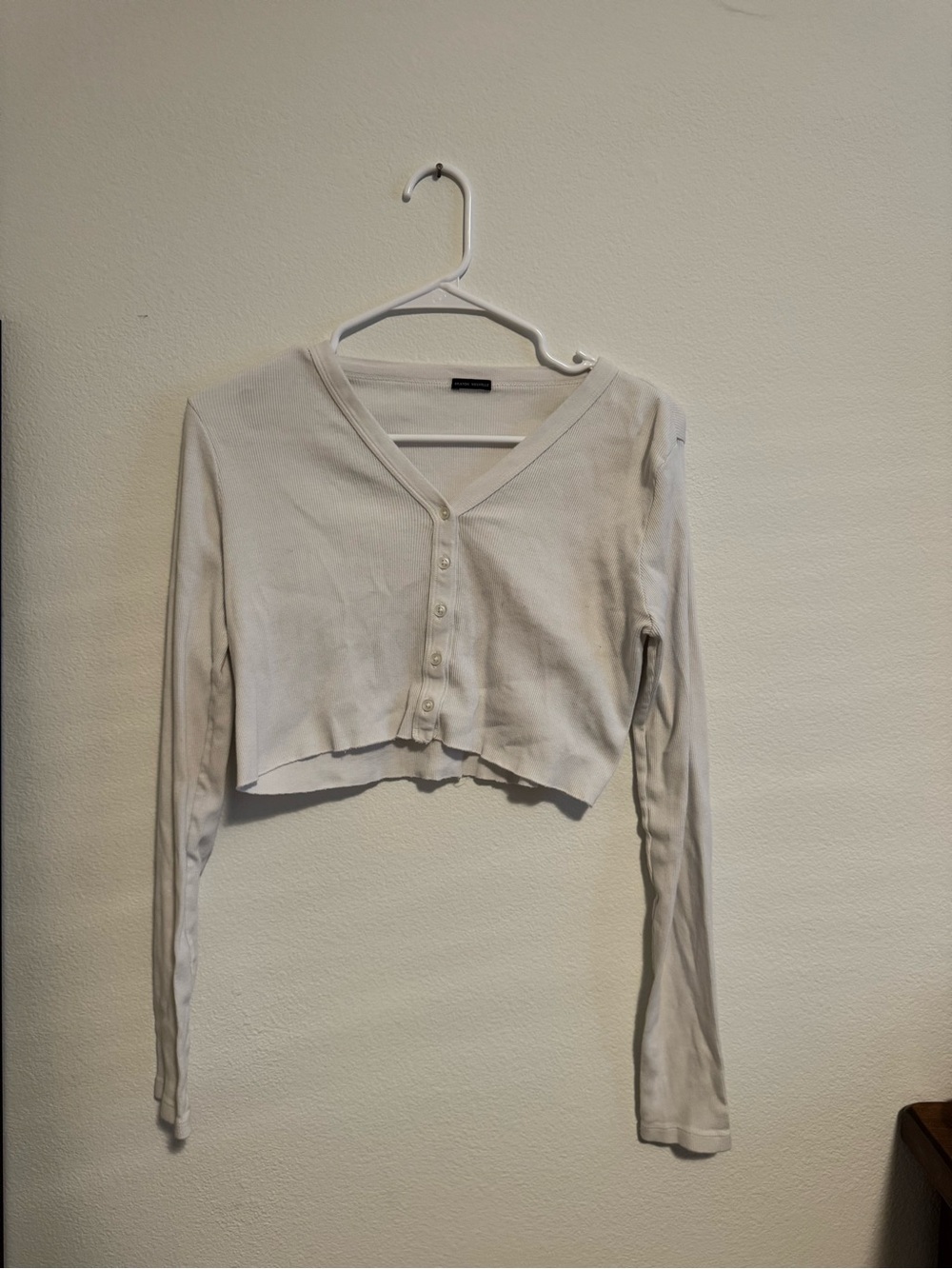 Brandy Melville White Cropped Button V-Neck Long Sleeve Top